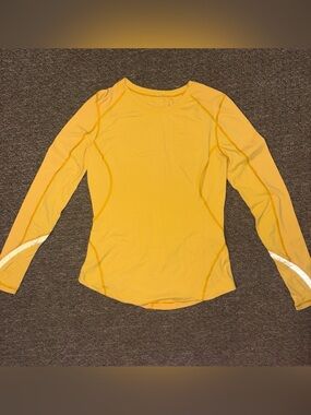 Lululemon Run: Reflect Long Sleeve in Golden Yellow